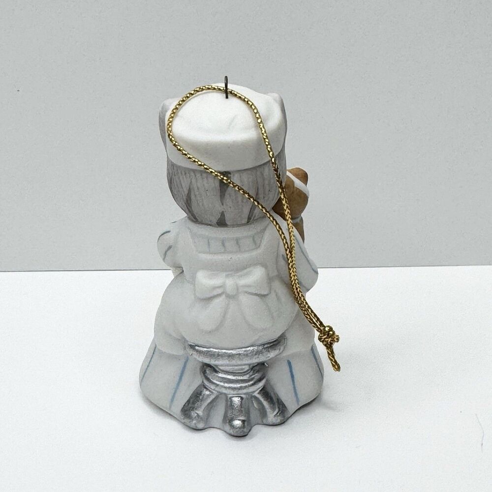 1989 Schmid Kitty Cucumber Christmas Ornament Nurse Cat Teddy Bear Figurine - Picture 5 of 6